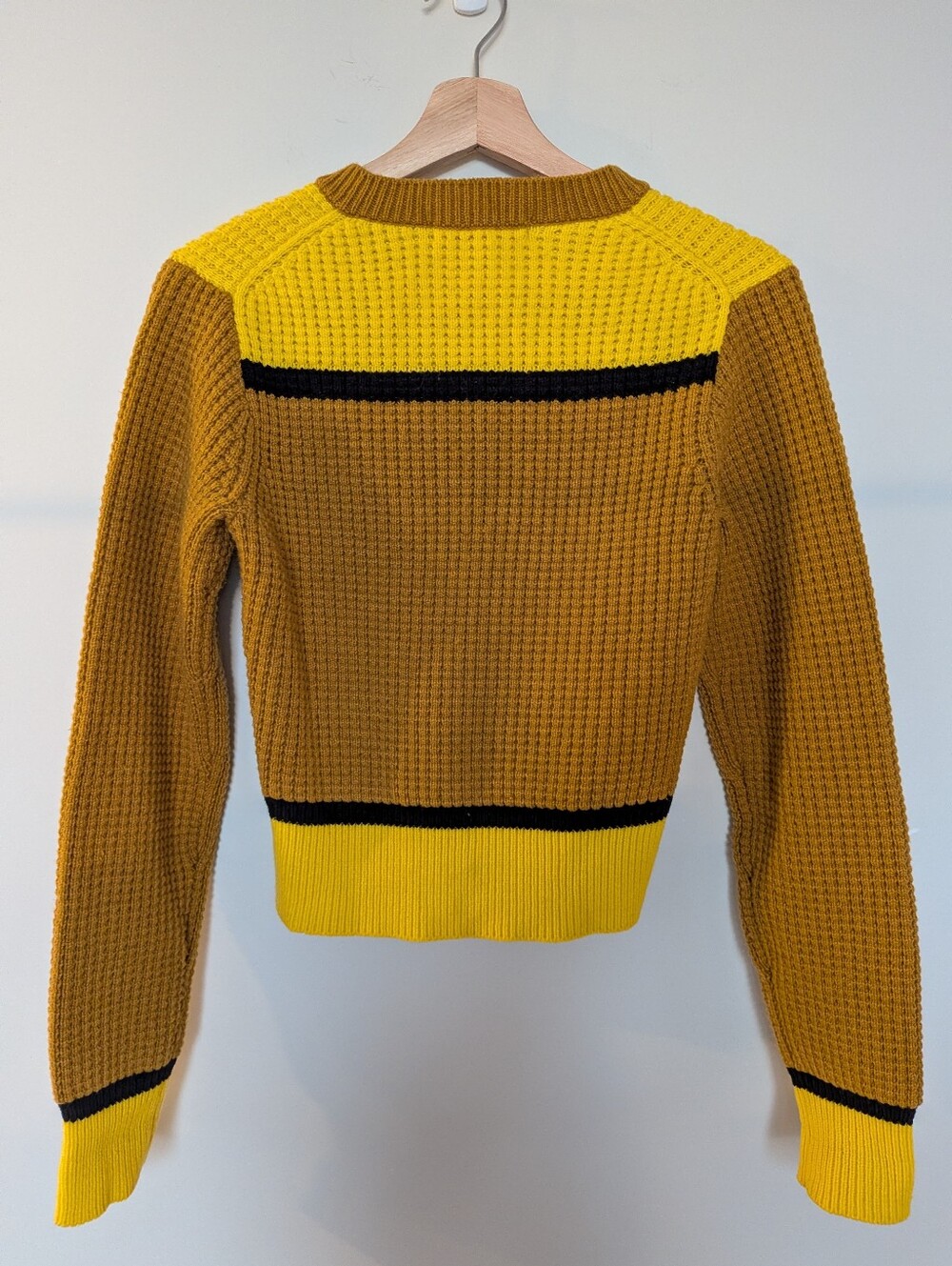 Uniqlo x Marni Popcorn Knit V-Neck Sweater, Mustard/Brown Colorblock - Picture 2 of 4